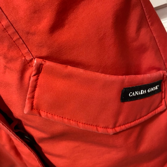 Canada Goose Red Ski & Snow Jacket - Picture 16 of 16